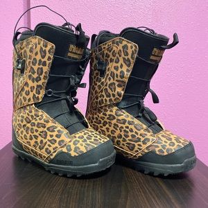 ThirtyTwo Women’s Snowboard Boots Size 7.5